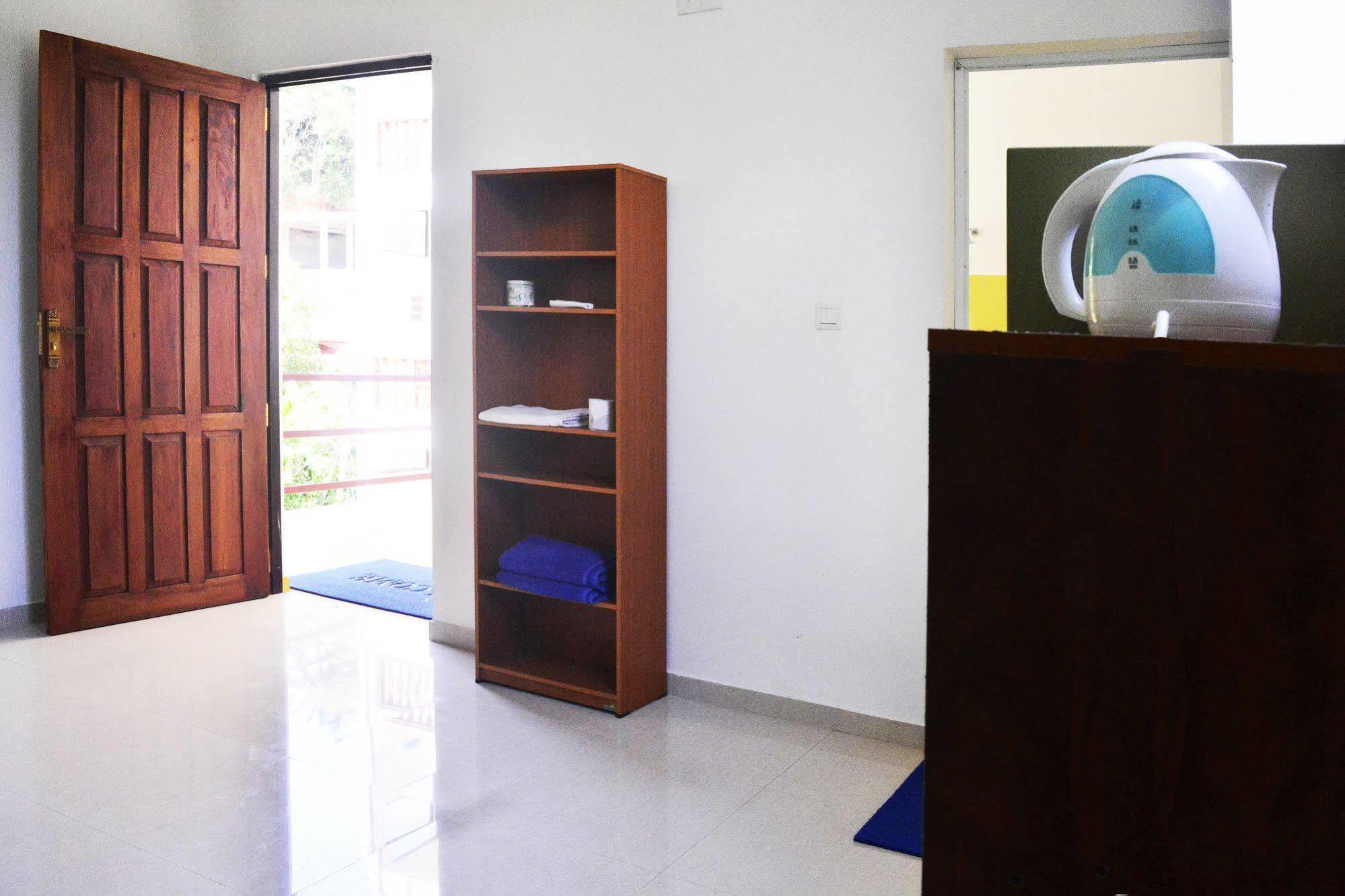 Hotel Vacanza Mirissa Bagian luar foto