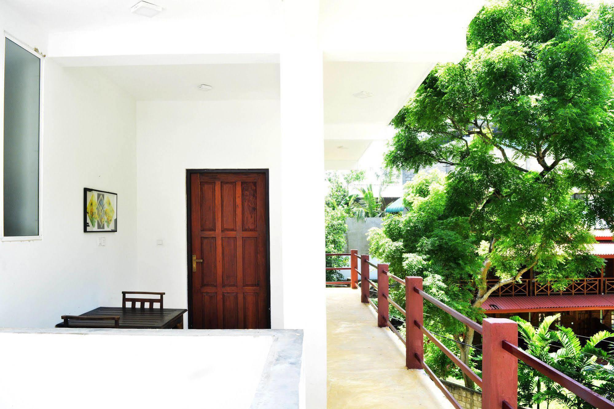 Hotel Vacanza Mirissa Bagian luar foto